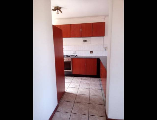 2 BEDROOM APARTMENT FOR SALE IN HELDERKRUIN